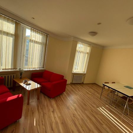 Mr Jo'S Hostel Kaunas Esterno foto